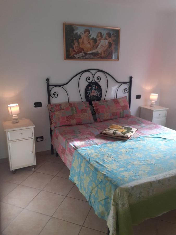Appartamento Vacanze Malu Монелья Экстерьер фото